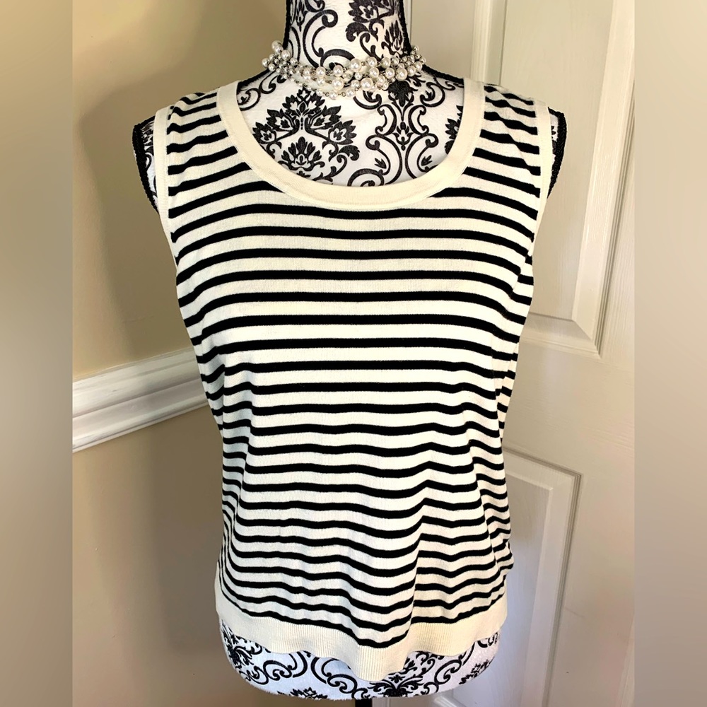 Talbots/Oprah, women’s white & black striped sleeveless top, size Lg.